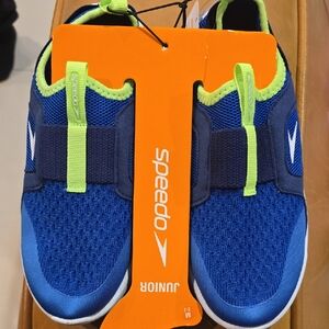 Speedo Junior Water Shoes in Blue and Neon Green MEDIUM 2-3